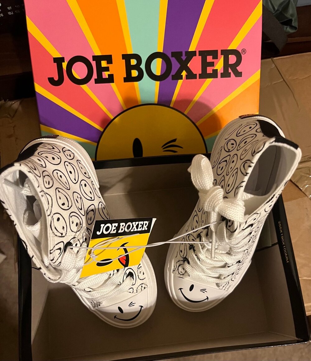 Joe Boxer Smiley Face High Top Sneakers Kids Size 13 White NWT Box